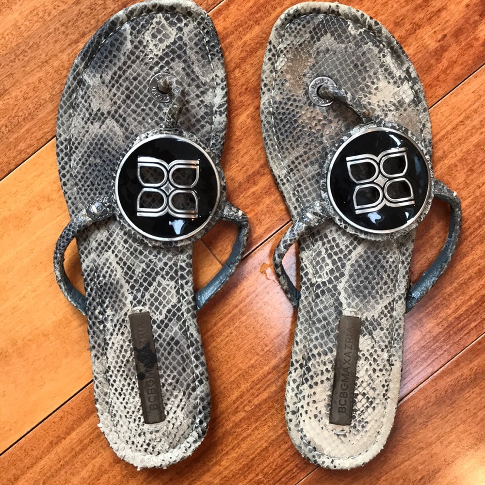 BCBGMAXAZRIA flat sandals - Picture 1 of 6